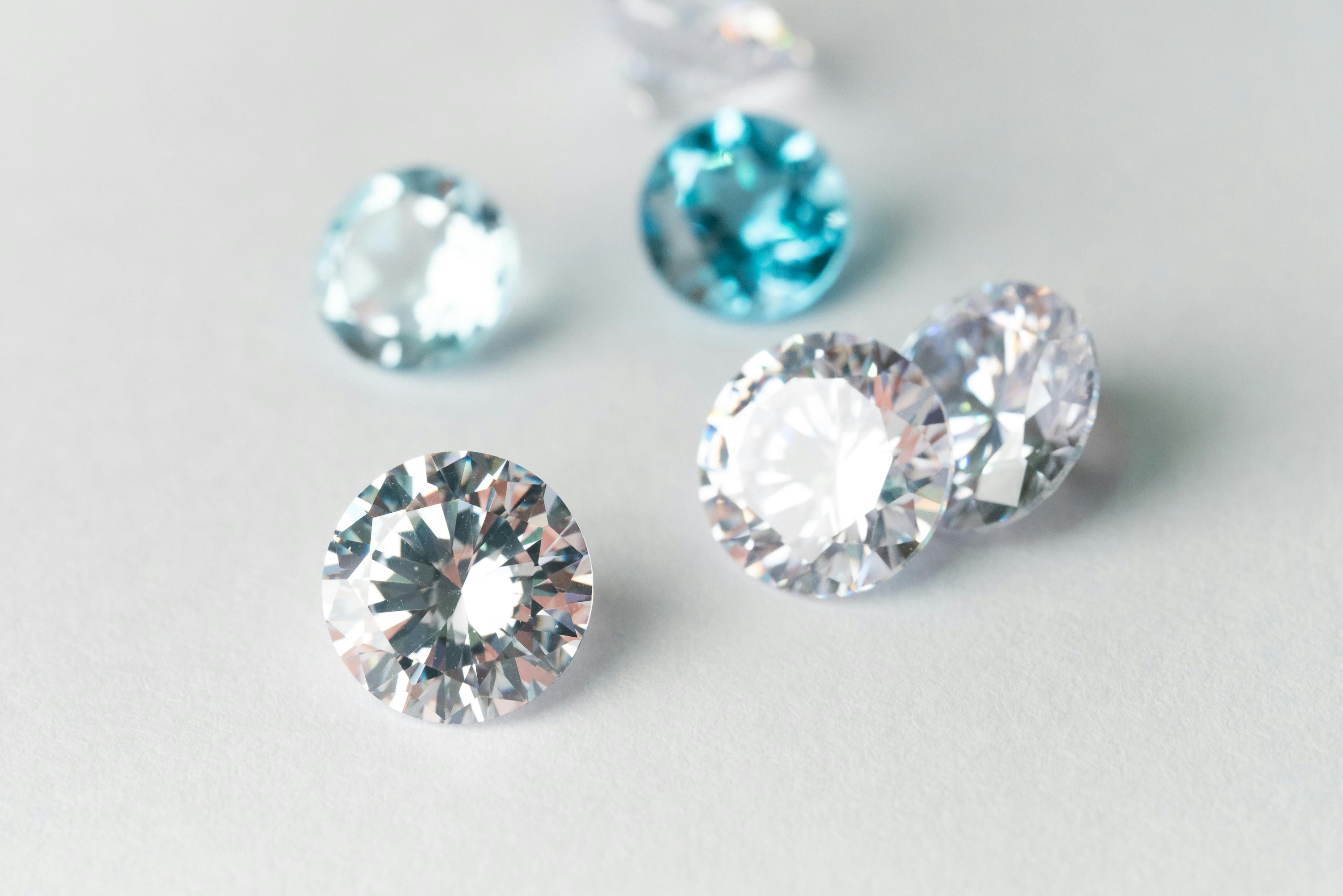 loose round diamonds by jimbear at pexels